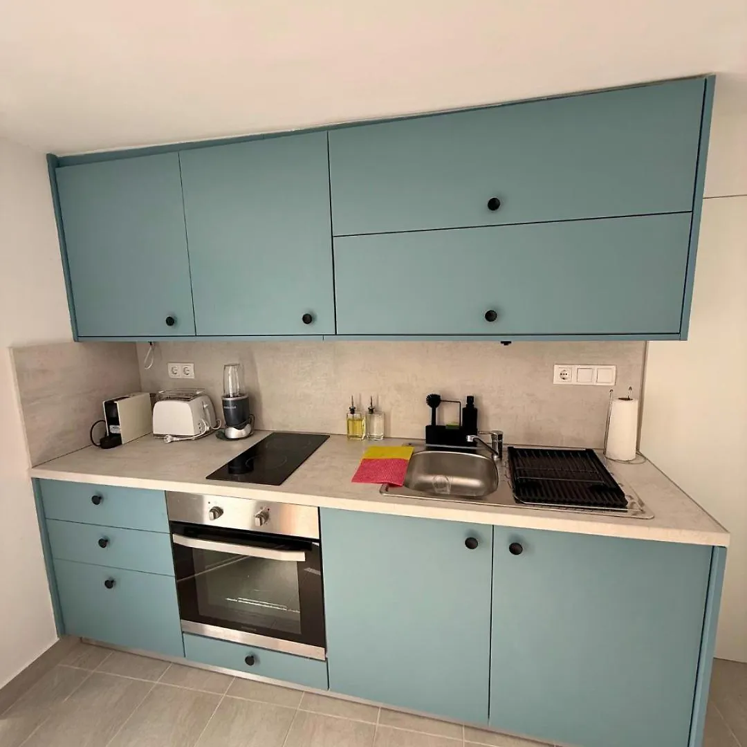 Vacation Home Rovanjska 0*,