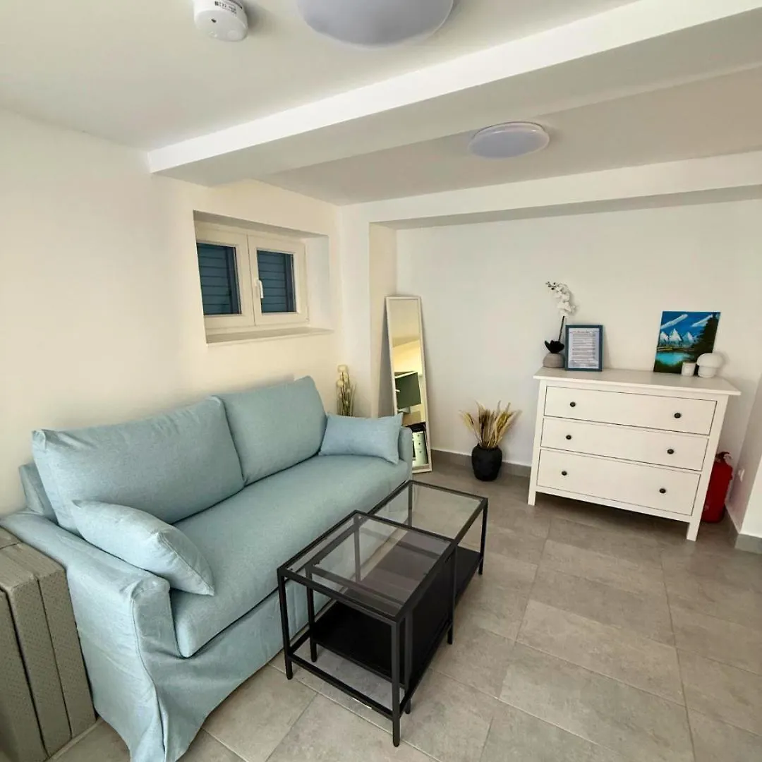 Vacation Home Rovanjska